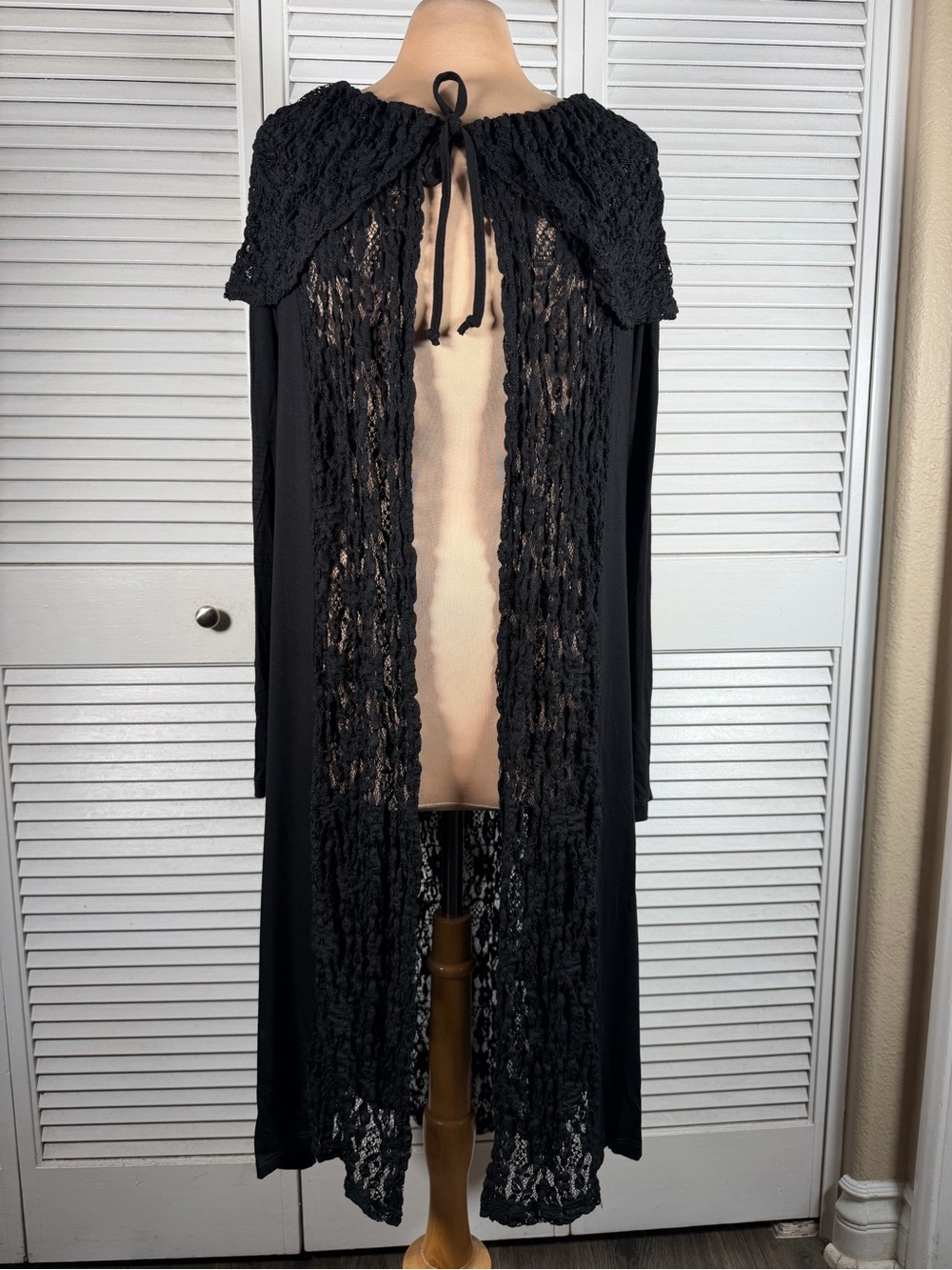 Testimony Los Angeles L Black Lace Duster Cardigan Runs Small Made USA